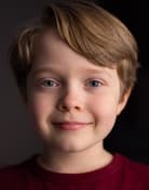 Jacobi Jupe as Noah