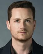 Jesse Lee Soffer as Jay Halstead